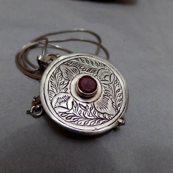 Sterling Silver Pillbox Locket Pendant - Picture 8 of 10